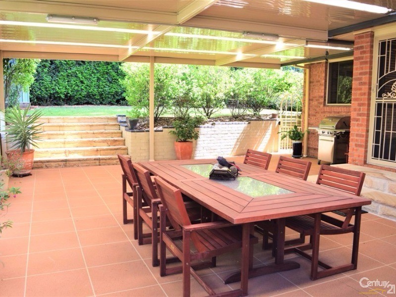 44 Roberts Parade, Hawkesbury Heights NSW 2777