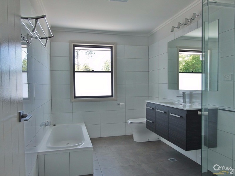 Unit 2/17 Honour Avenue, Lawson NSW 2783