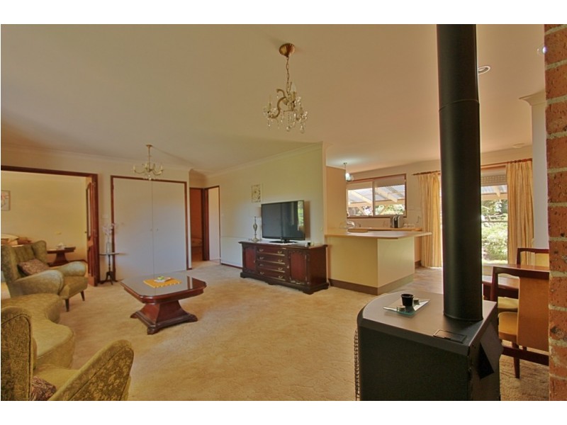 14  Banksia Road, Wentworth Falls NSW 2782