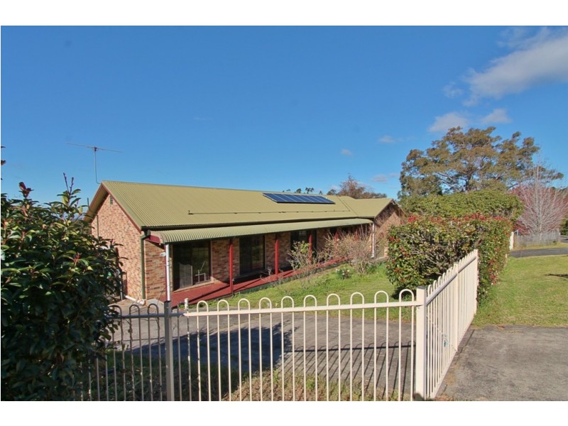 40 Taylor Road, Woodford NSW 2778