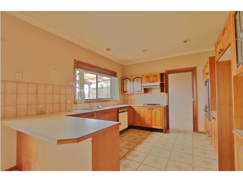 40 Taylor Road, Woodford NSW 2778