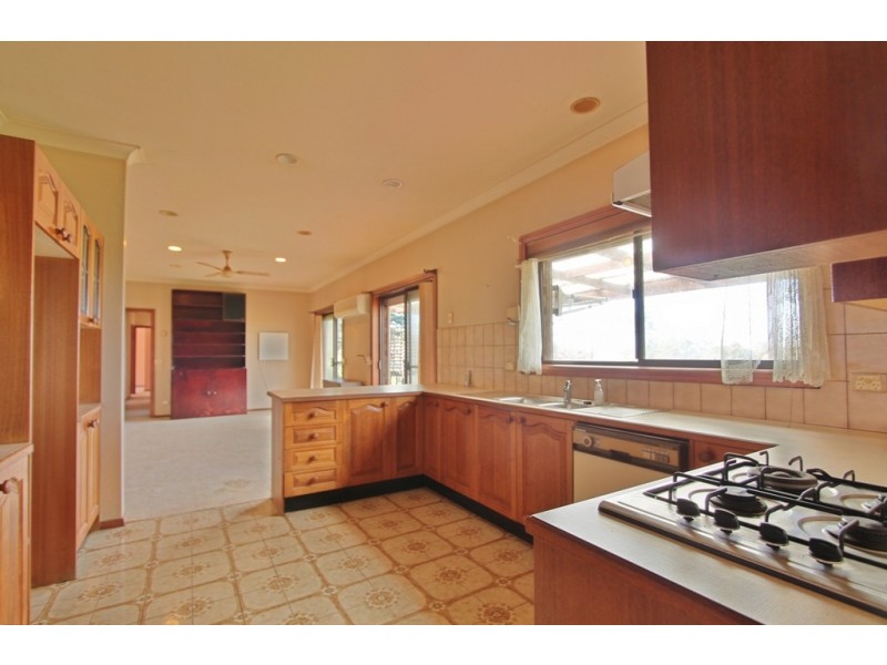 40 Taylor Road, Woodford NSW 2778