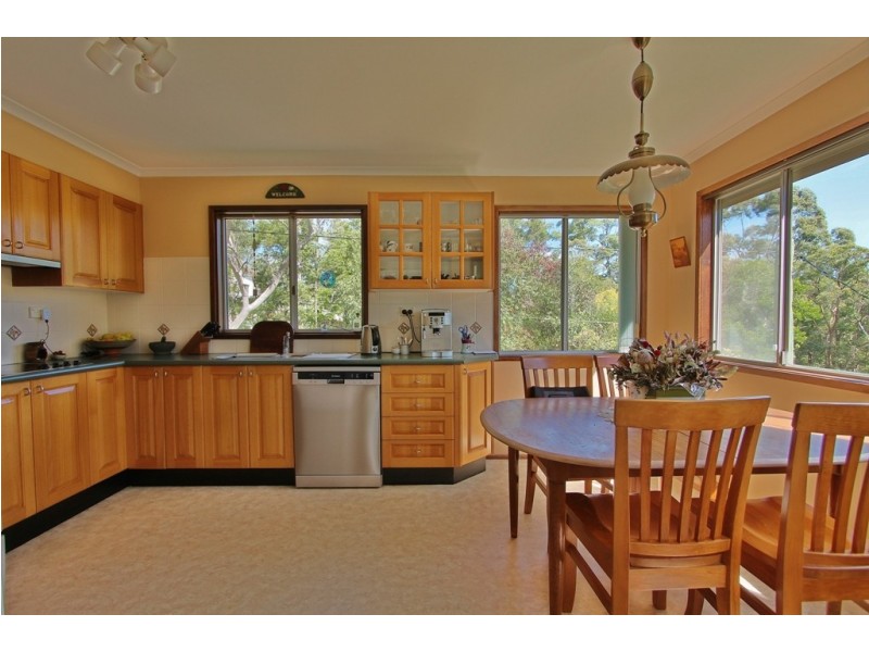 82 Clear View Parade, Hazelbrook NSW 2779