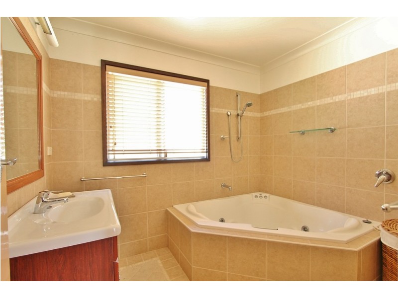 82 Clear View Parade, Hazelbrook NSW 2779