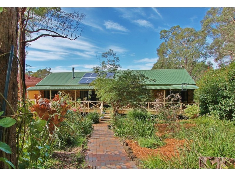 8 John Street, Hazelbrook NSW 2779