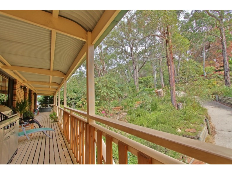 8 John Street, Hazelbrook NSW 2779