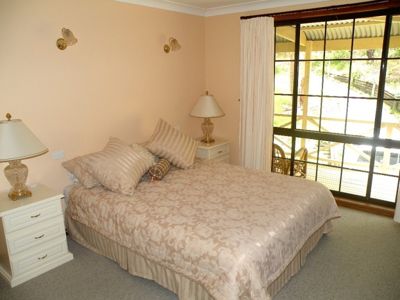 8 John Street, Hazelbrook NSW 2779