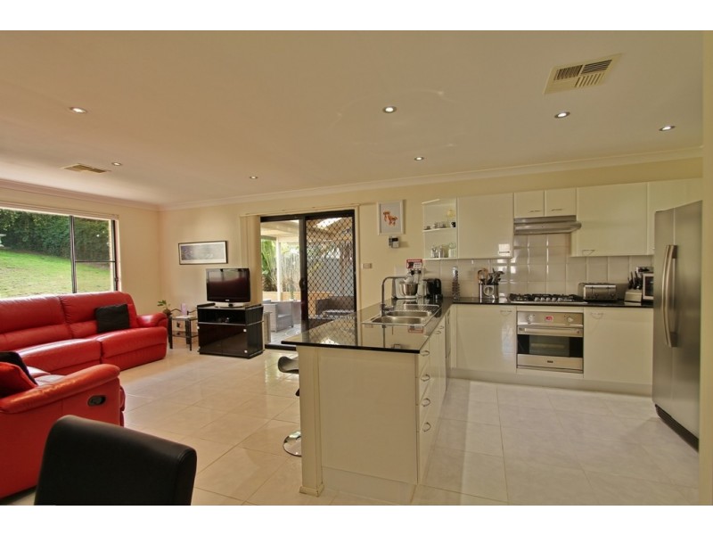 14 Beauford Street, Woodford NSW 2778