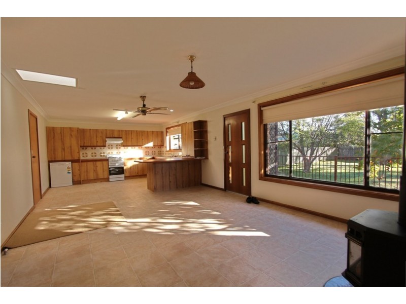 10 Arthur Street, Woodford NSW 2778