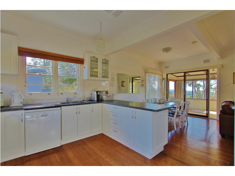 51 Blaxland Road, Wentworth Falls NSW 2782