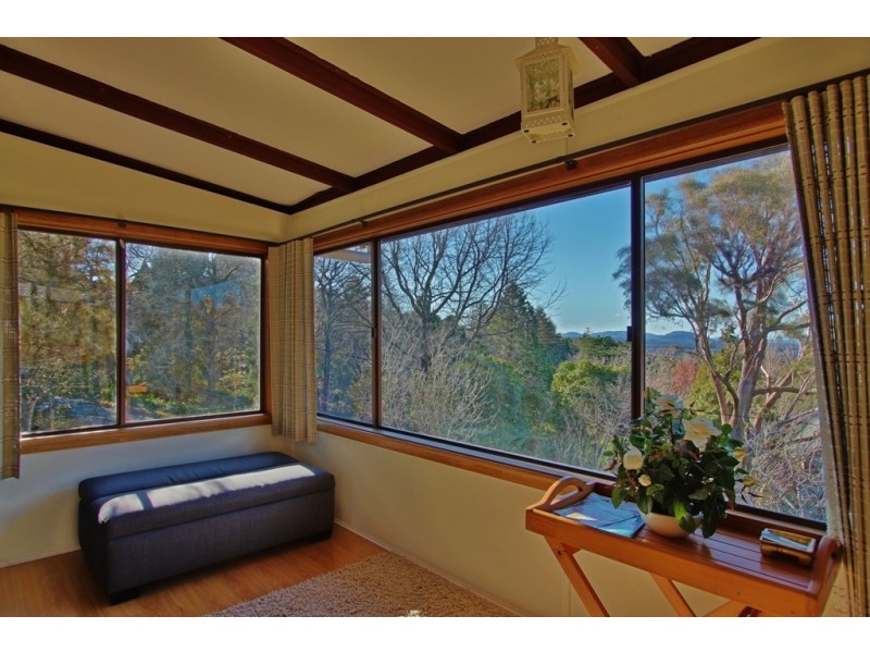 51 Blaxland Road, Wentworth Falls NSW 2782