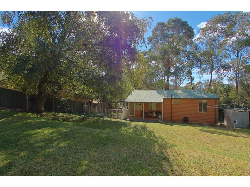 8 Cliff Avenue, Hazelbrook NSW 2779