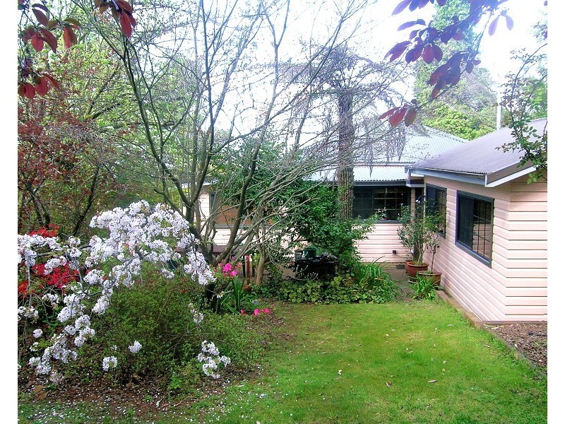 12 Ferguson Avenue, Hazelbrook NSW 2779