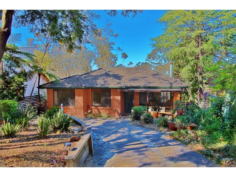 6 George Street, Hazelbrook NSW 2779