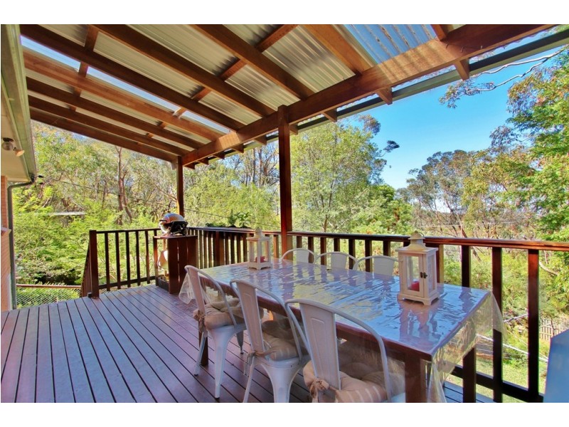 6 George Street, Hazelbrook NSW 2779