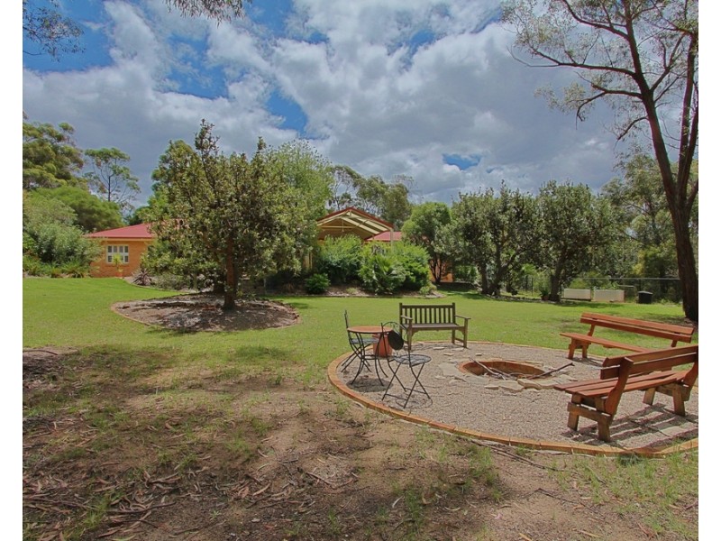 42-44 Kingfisher Crescent, Bullaburra NSW 2784