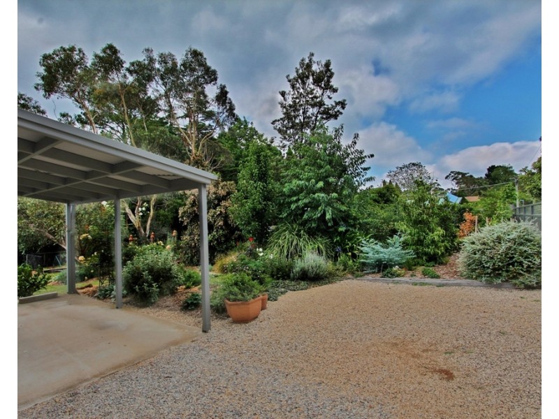 1 Boronia Road, Wentworth Falls NSW 2782