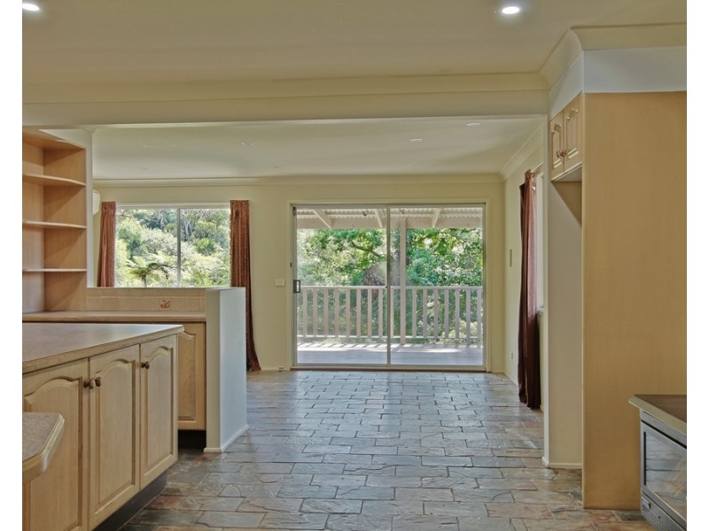 128 Hall Parade, Hazelbrook NSW 2779