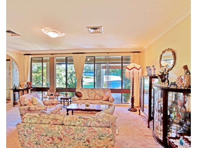 5 Arthur Street, Woodford NSW 2778