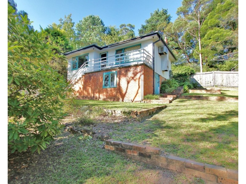 64 Railway Parade, Hazelbrook NSW 2779