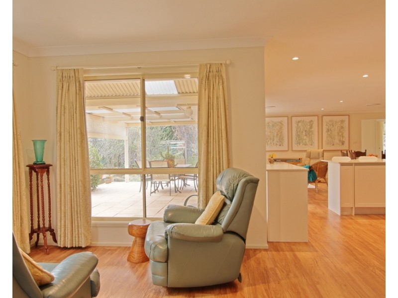 74 Boronia Road, Bullaburra NSW 2784