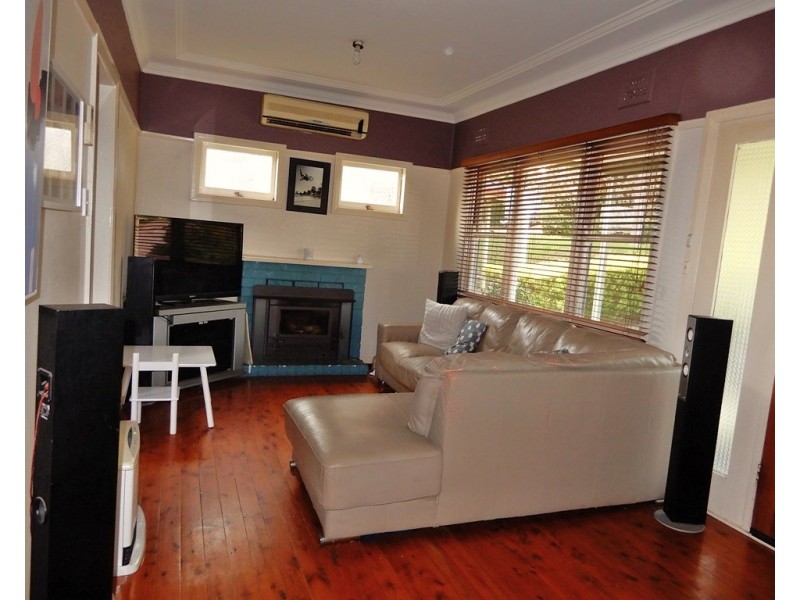 27 Bedford Road, Woodford NSW 2778