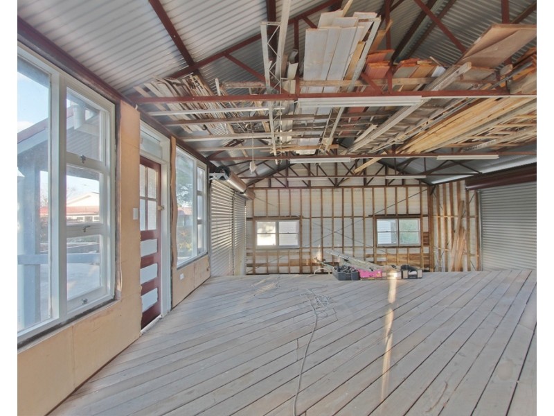 6 Lake Street, Wentworth Falls NSW 2782