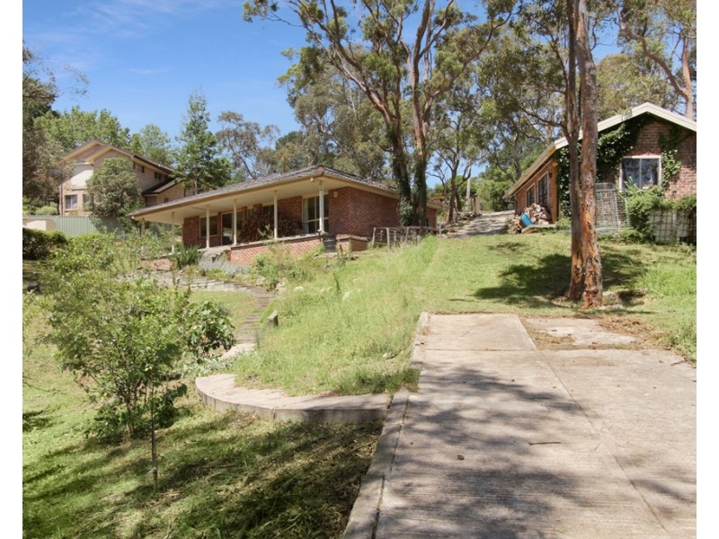 9 Riches Avenue, Woodford NSW 2778