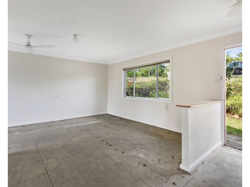27 Boronia Road, Bullaburra NSW 2784