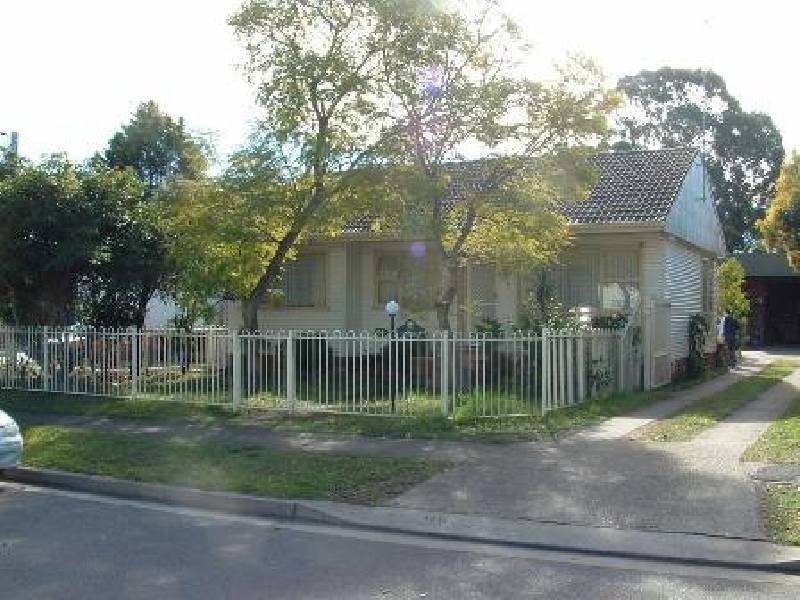 14 Memorial Avenue, Ingleburn NSW 2565