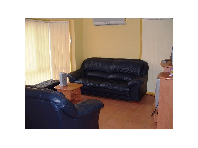 17 Copperfield Drive, Ambarvale NSW 2560