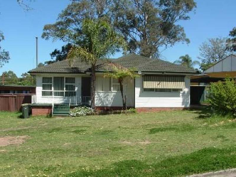 17 Caley Road, Bradbury NSW 2560