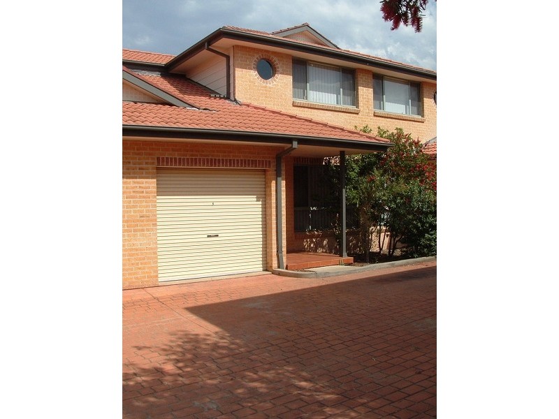 5/65 Foveaux Ave, Casula NSW 2170