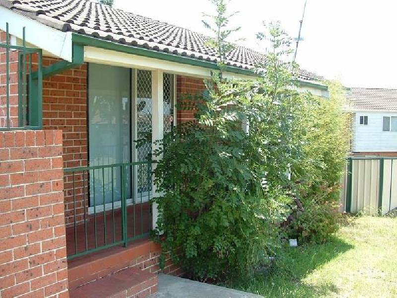 10A Lanark Place, St Andrews NSW 2566