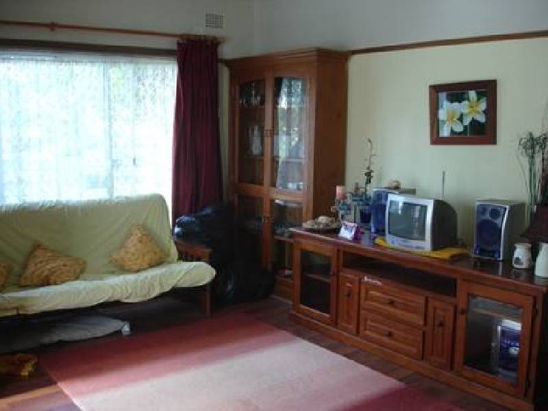 33 Grandview Drive, Campbelltown NSW 2560