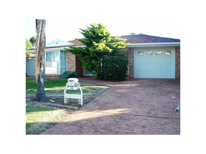 23 Chalcedony Place, Eagle Vale NSW 2558