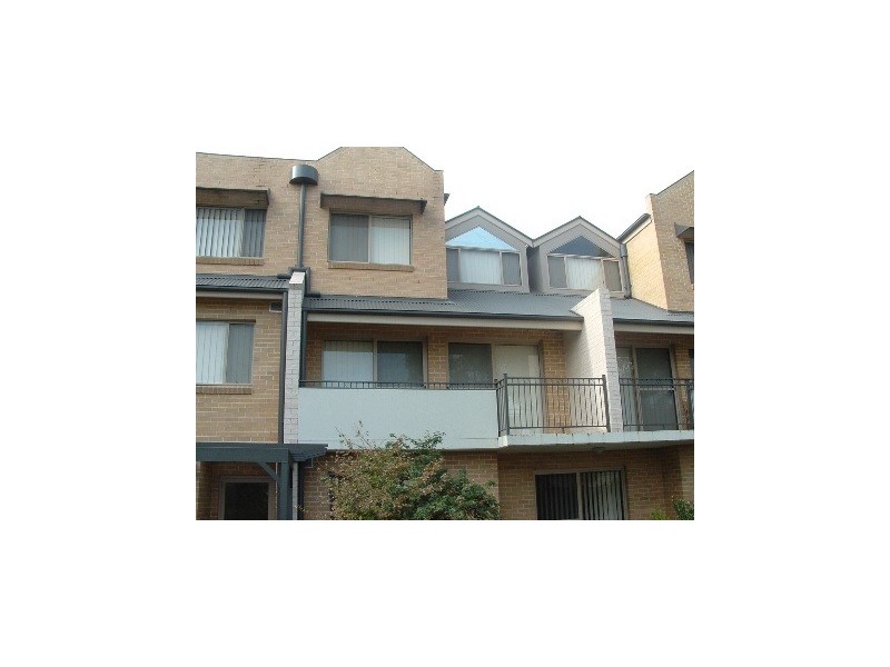 16/41 Woodhouse Drive, Ambarvale NSW 2560