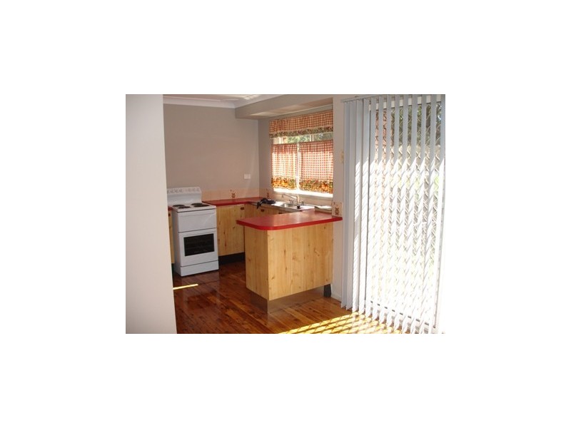 10 Mantalini Street, Ambarvale NSW 2560