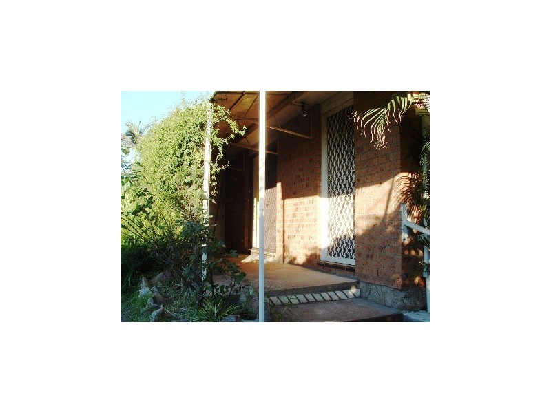 37 Lorenzo Crescent, Rosemeadow NSW 2560