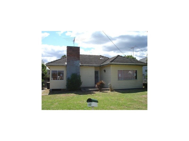 42 Bradbury Avenue, Campbelltown NSW 2560