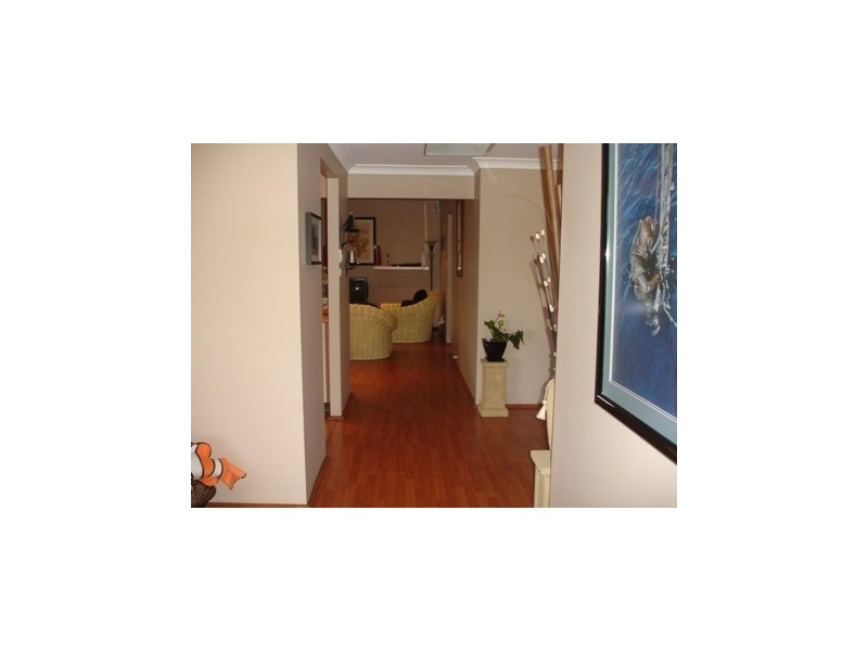 5 Holborn Street, Ambarvale NSW 2560