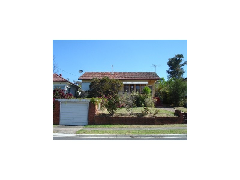 71 Bradbury Avenue, Campbelltown NSW 2560