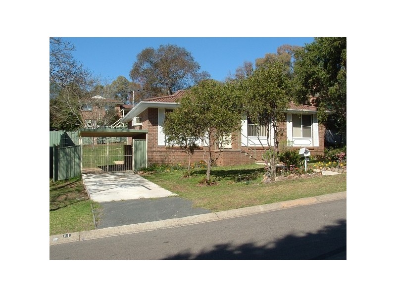 11 Tipping Place, Ambarvale NSW 2560
