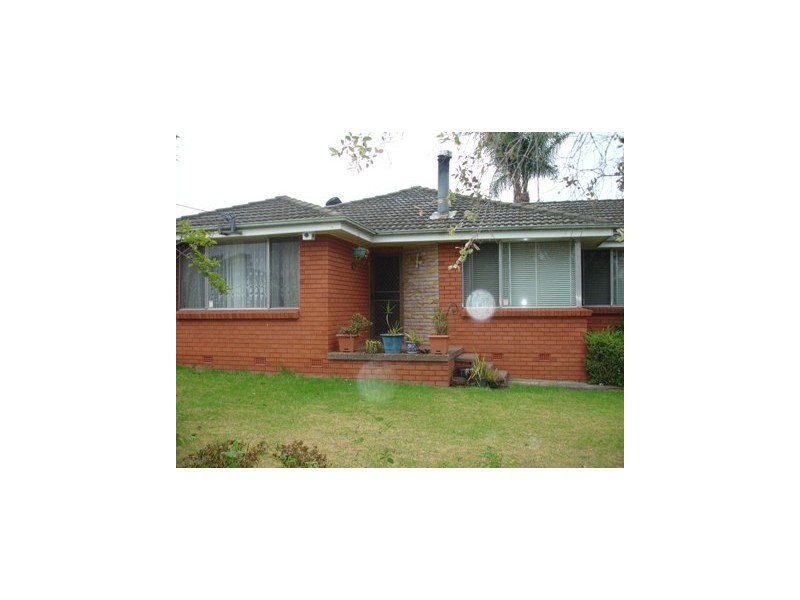 3 Brisbane Road, Campbelltown NSW 2560