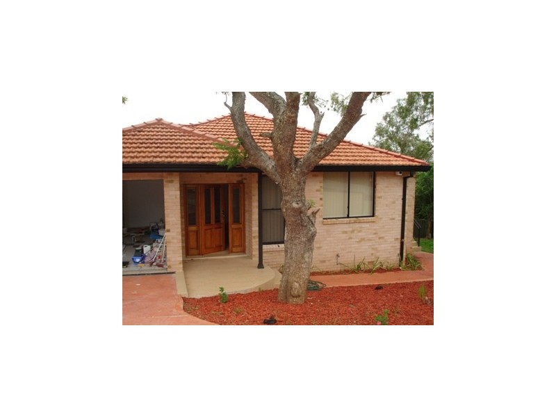 32A Hilltop Crescent, Campbelltown NSW 2560