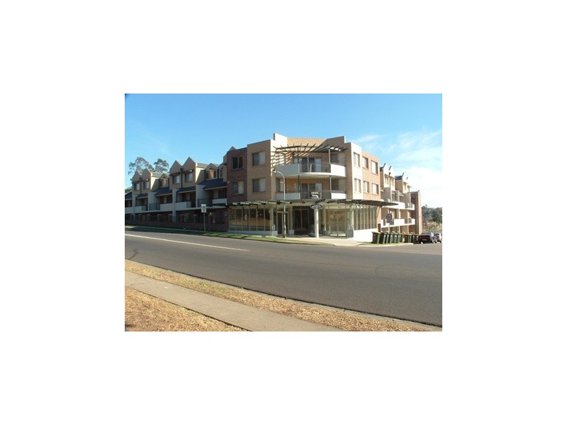 17/41 Woodhouse Drive, Ambarvale NSW 2560