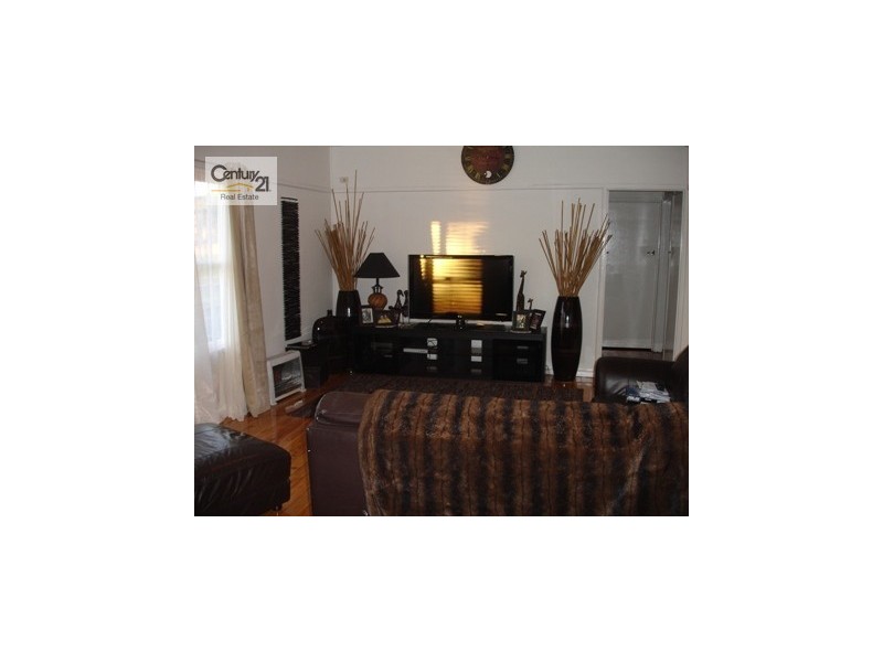 71 Bradbury Avenue, Campbelltown NSW 2560