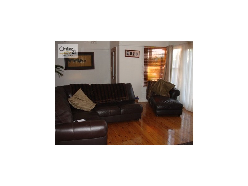 71 Bradbury Avenue, Campbelltown NSW 2560