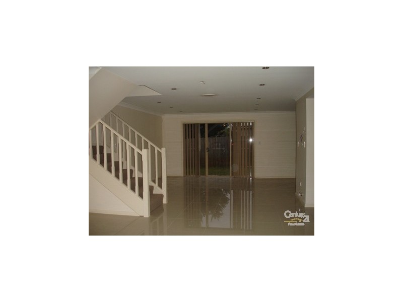 2A Asher Place, Campbelltown NSW 2560