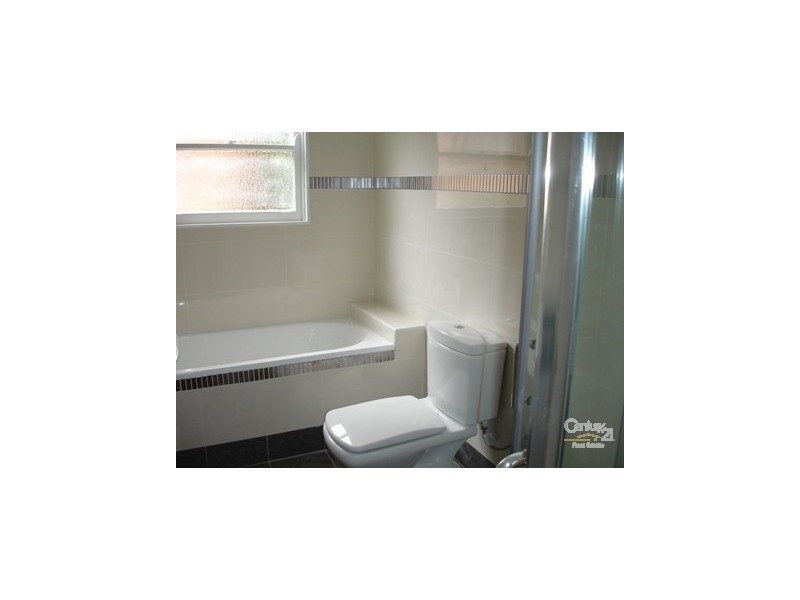 32 Hilltop Cresent, Campbelltown NSW 2560